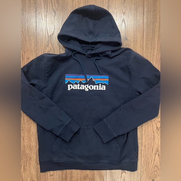 Patagonia Other - Patagonia Sweatshirt‎ Large Navy P-6 Logo Hoodie